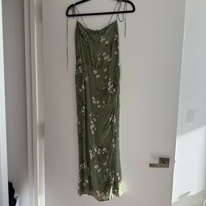 New with tags NET Kourtney Bonita dress reformation